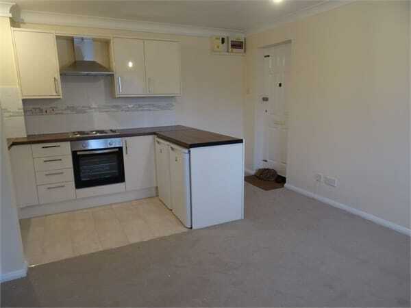 Upshire Gardens, The Warren, Bracknell, RG12 Image 8