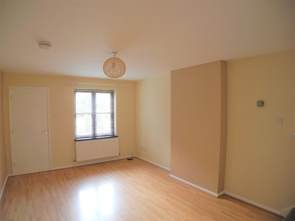 Gunton Road, Loddon Image 3