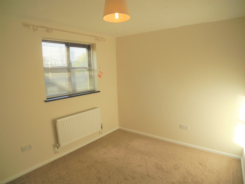 Gunton Road, Loddon Image 5