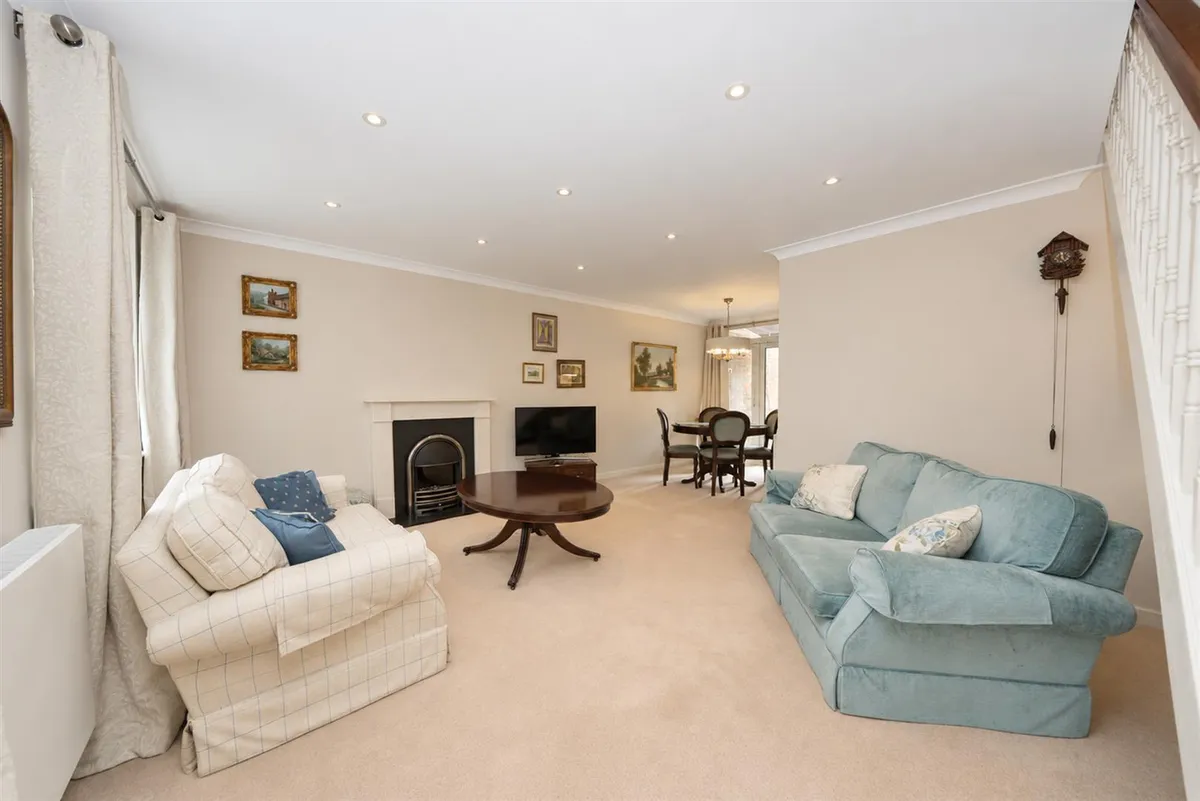 East Green, Hemel Hempstead, Hertfordshire, HP3 8AB