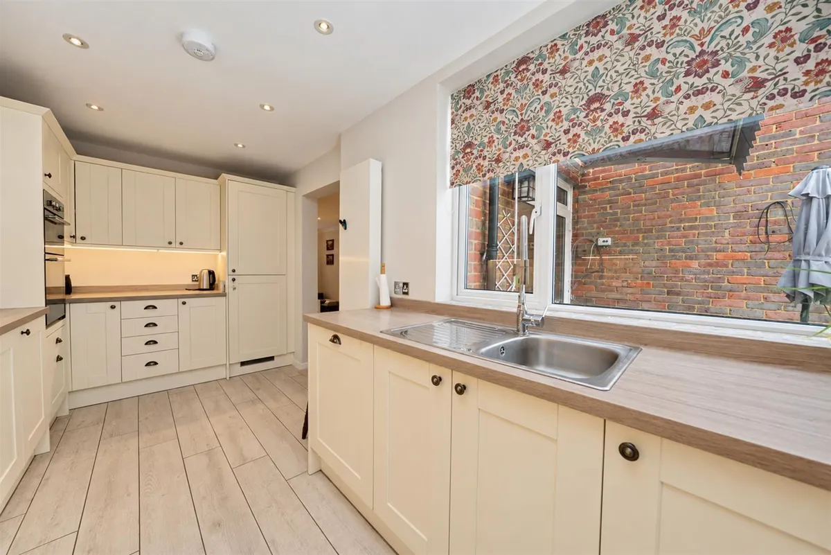East Green, Hemel Hempstead, Hertfordshire, HP3 8AB