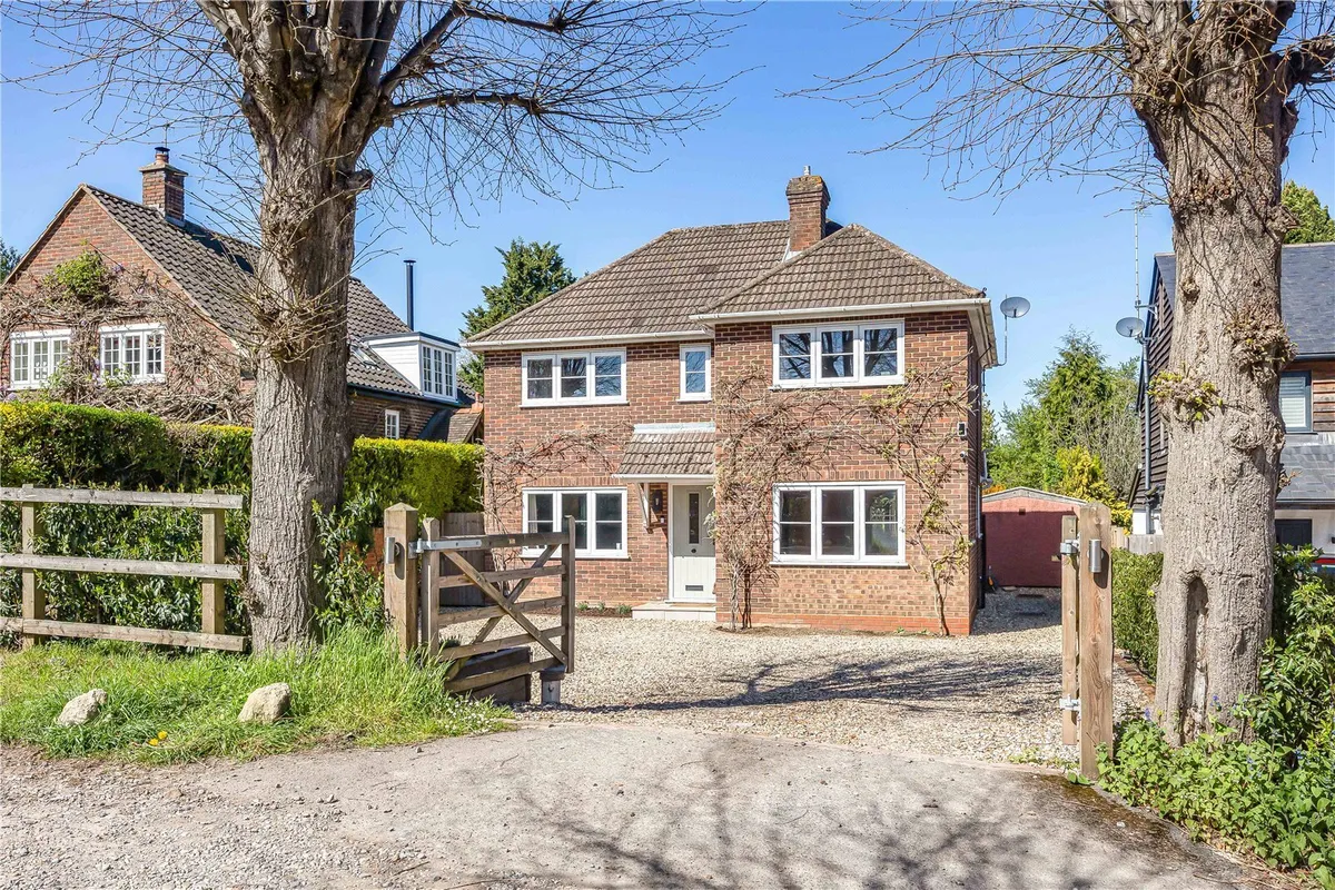 Walton Avenue, Henley-on-Thames, Oxfordshire, RG9
