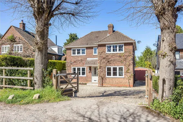 Walton Avenue, Henley-on-Thames, Oxfordshire, RG9