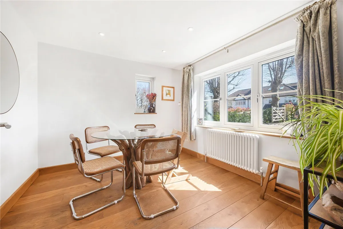 Walton Avenue, Henley-on-Thames, Oxfordshire, RG9