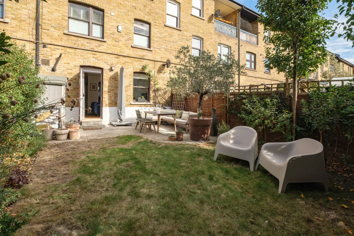 Queensbury Street, London, N1 photo 8