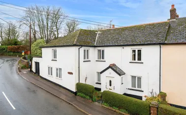 Lower Town, Sampford Peverell, Tiverton