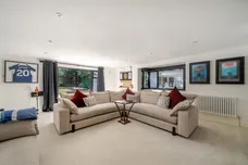 Byfleet Road, Cobham, KT11 photo 10