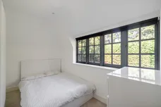 Byfleet Road, Cobham, KT11 photo 16