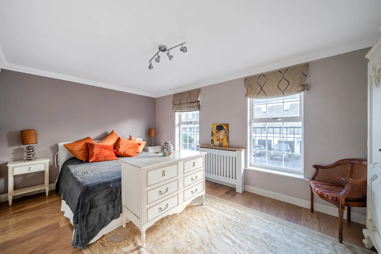 Cavendish Walk, Epsom, KT19 photo 7