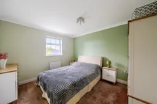 Cavendish Walk, Epsom, KT19 photo 10
