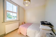 Ash Green Road, Aldershot, GU12 photo 6
