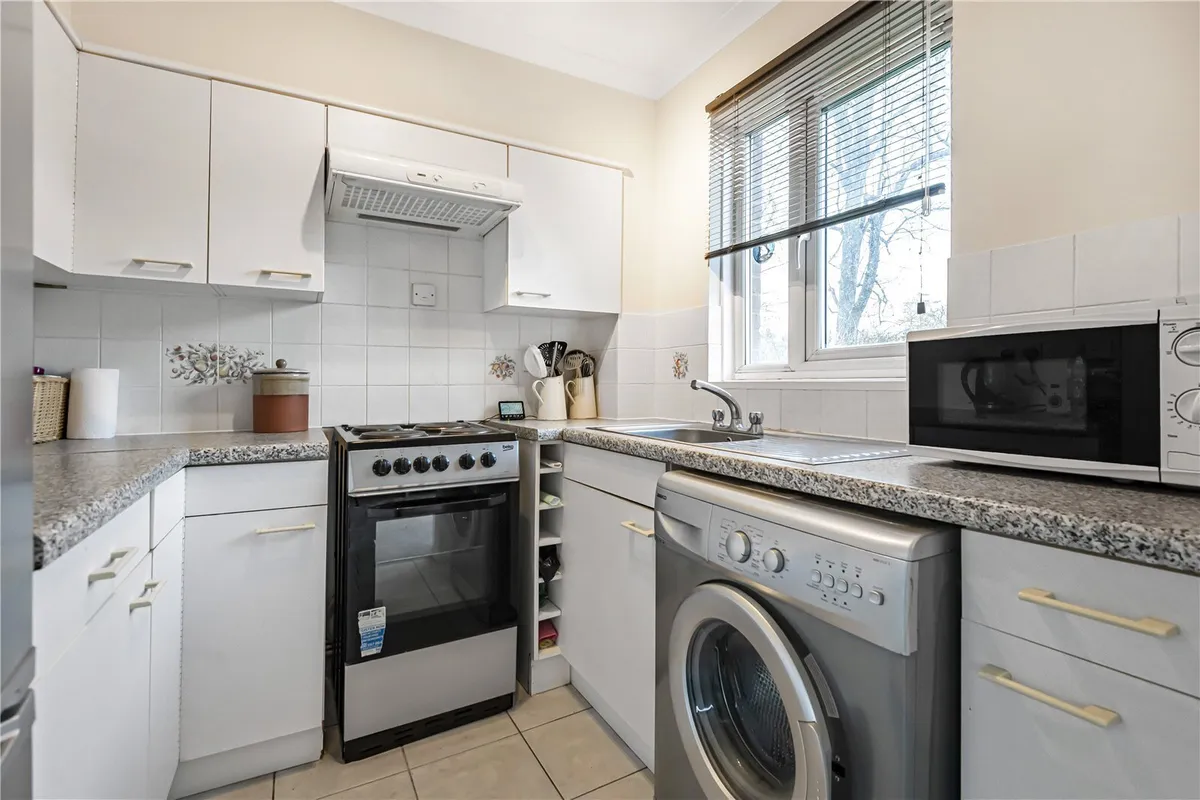 Tilebarn Close, Henley-on-Thames, Oxfordshire, RG9