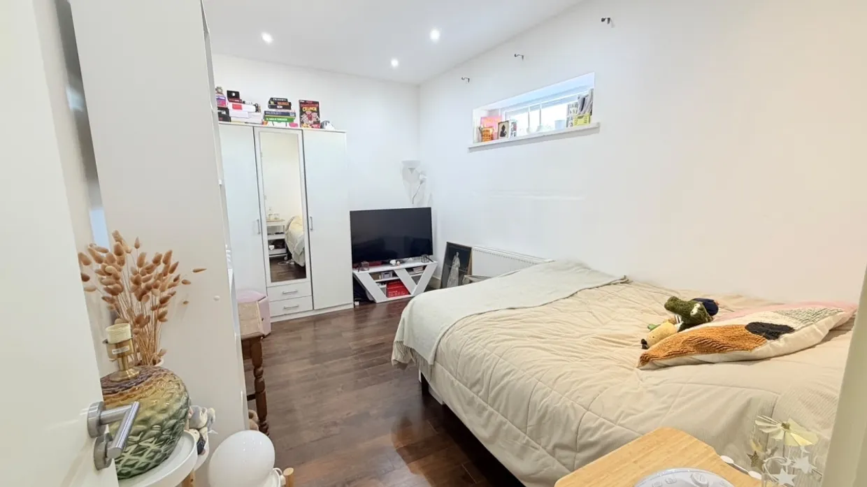 Coleridge Road London N8 photo 8