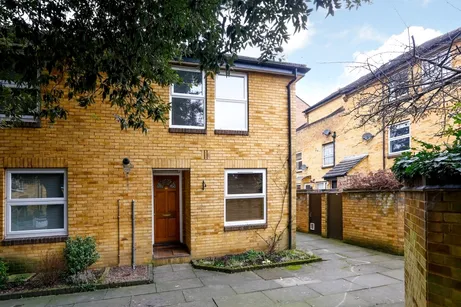Holm Oak Close London SW15