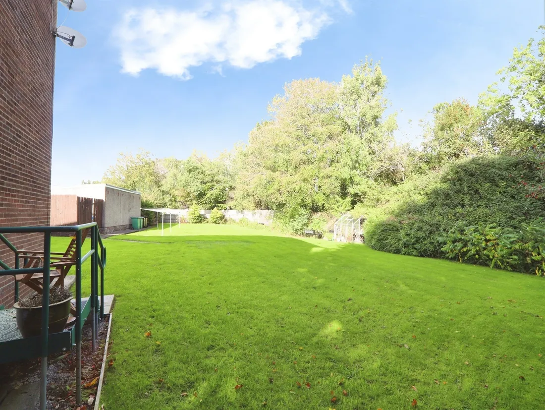 Property photo 32