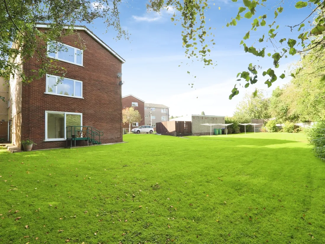 Property photo 33