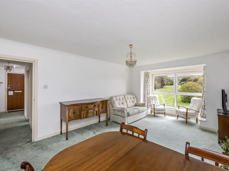 Property thumbnail 1 out of 3