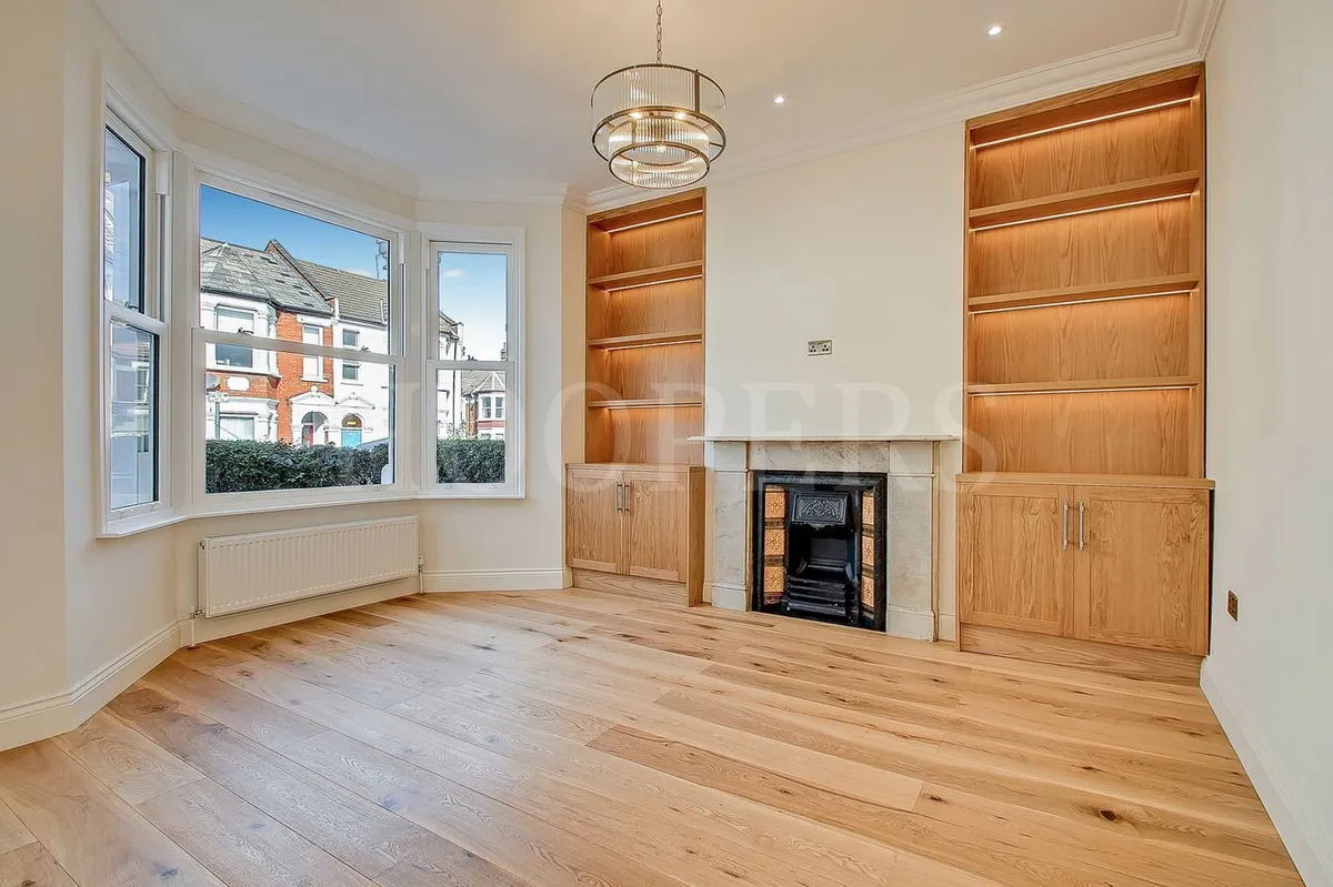 West Ella Road, London, NW10