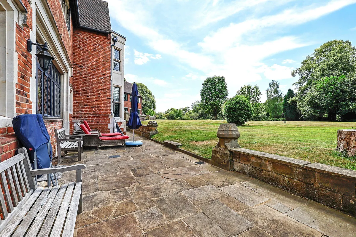 Neb Lane, Oxted, Surrey, RH8