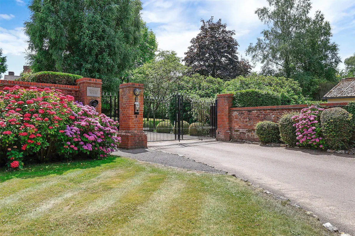 Neb Lane, Oxted, Surrey, RH8