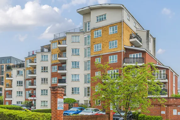 The Gateway, Watford, WD18