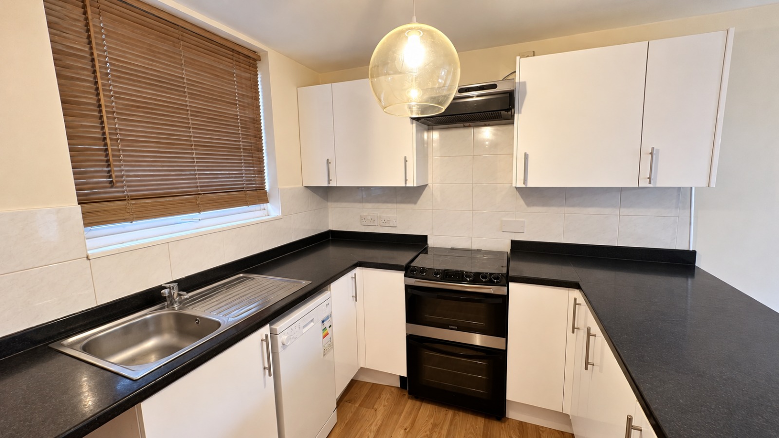 Spacious Three-Bedroom House to Rent  Pennyland, Milton Keynes Image 6