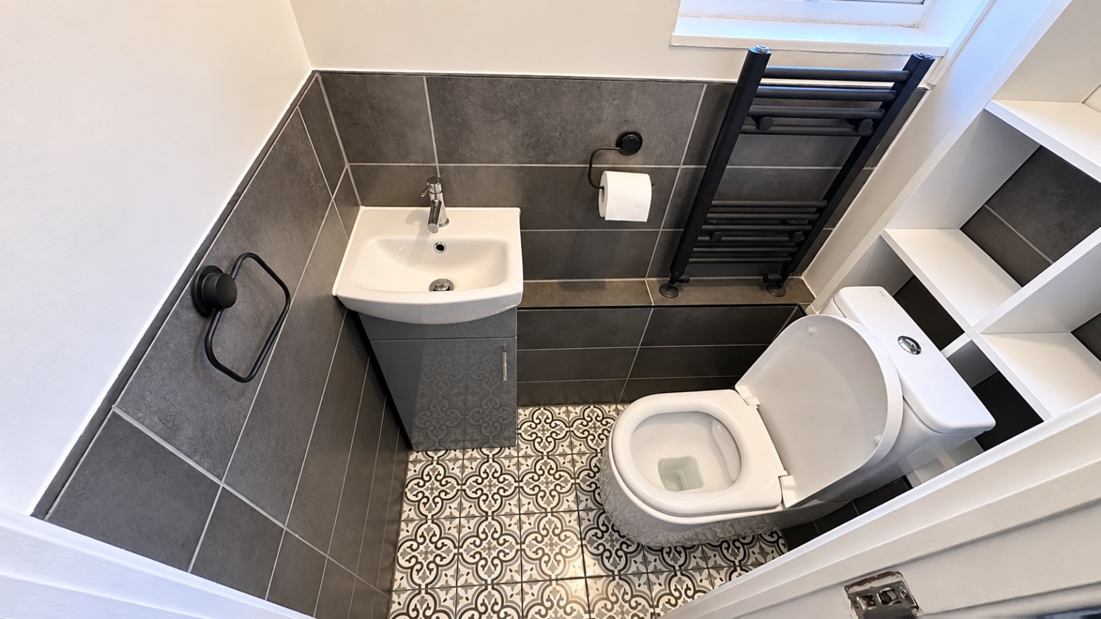 Spacious Three-Bedroom House to Rent  Pennyland, Milton Keynes Image 12