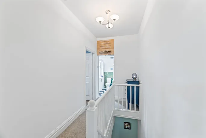 Property carousel image 9