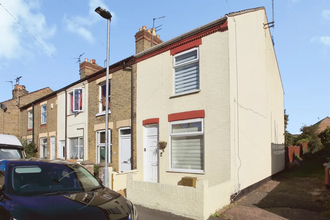 Property photo 1