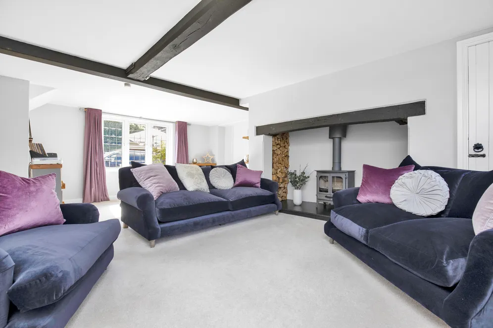 The Street, Upper Farringdon, GU34 photo 6