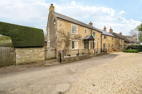 Kettle End, Lois Weedon, NN12
