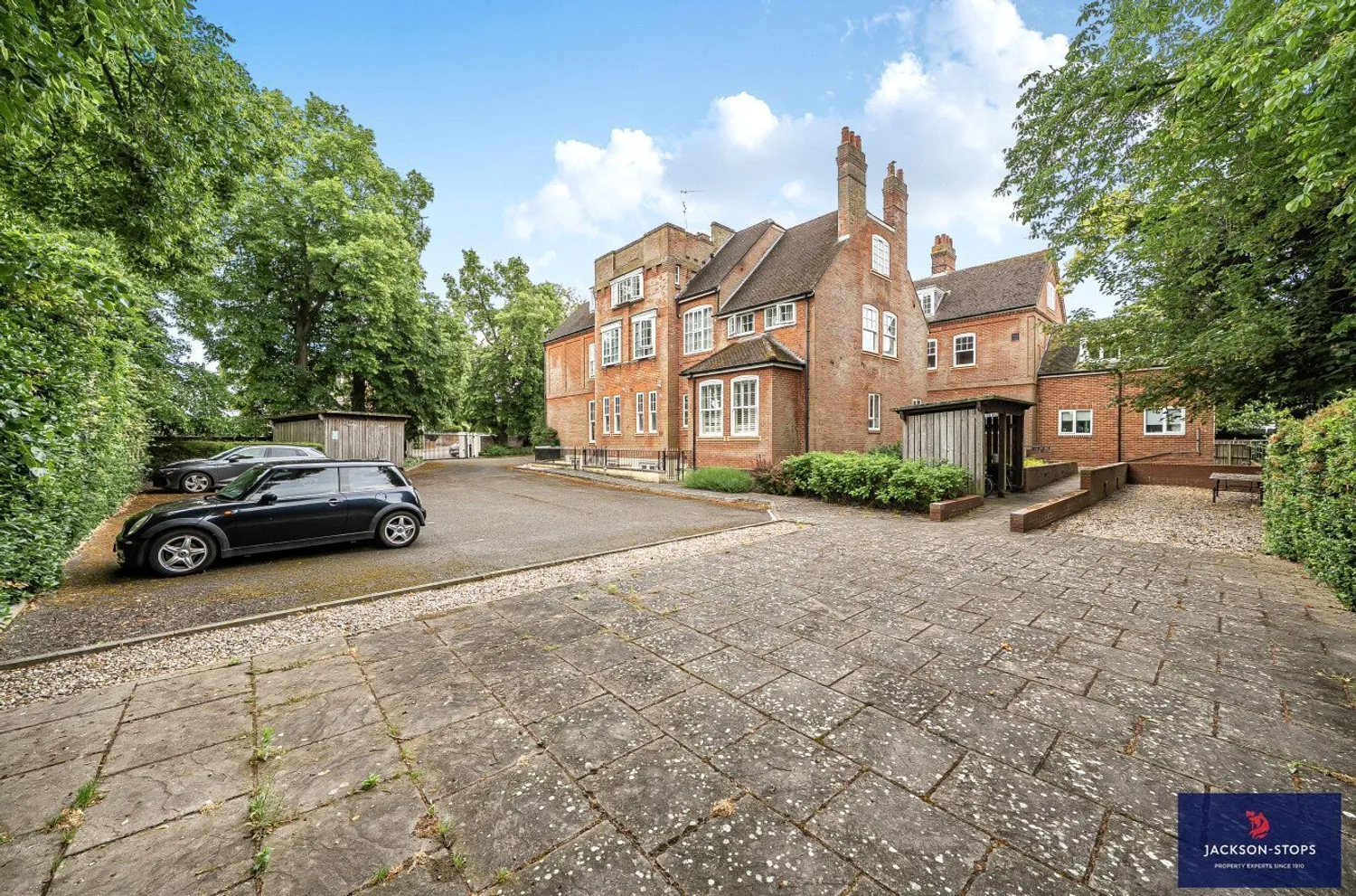 Cecil Lodge, Falmouth Avenue, CB8 photo 13