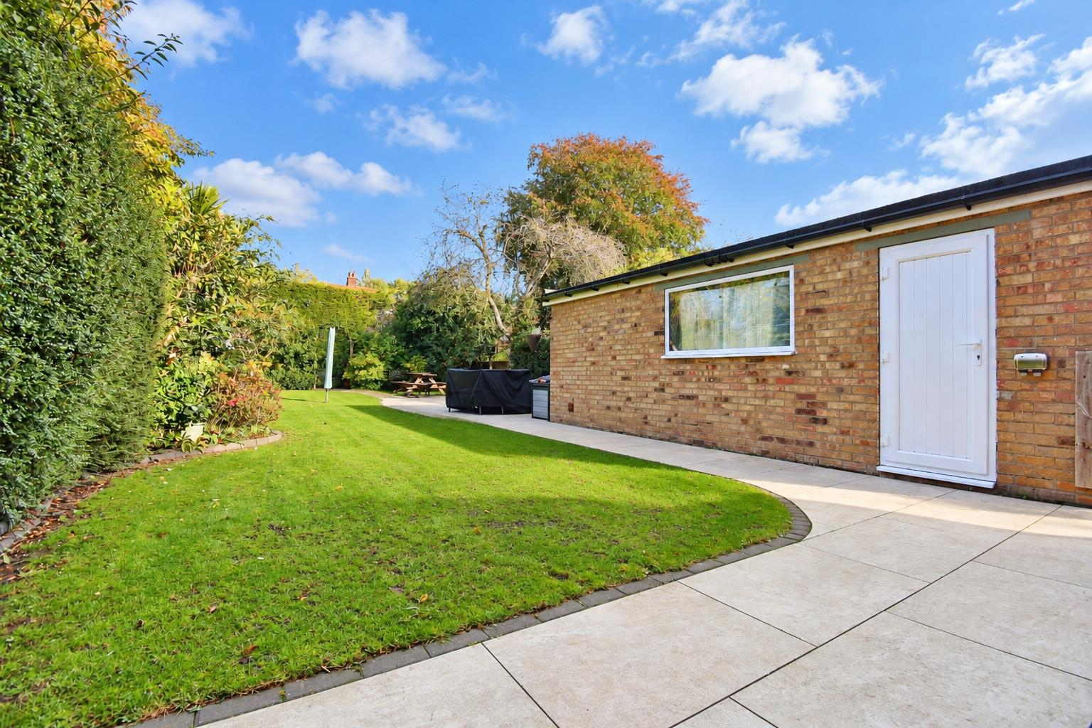 Redland Drive, Kirk Ella, Hull Image 17