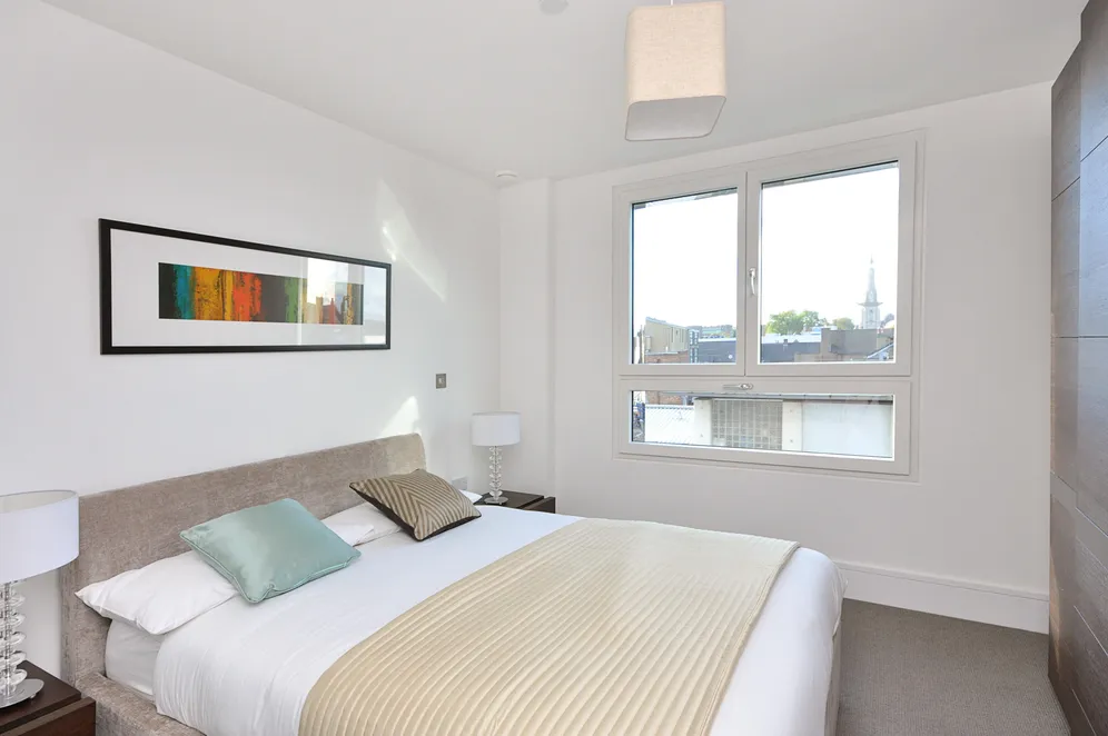 St. Luke's Avenue Clapham SW4 photo 4