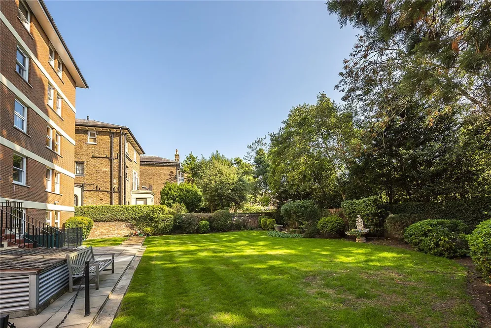 Portsmouth Road, Surbiton, KT6 photo 6