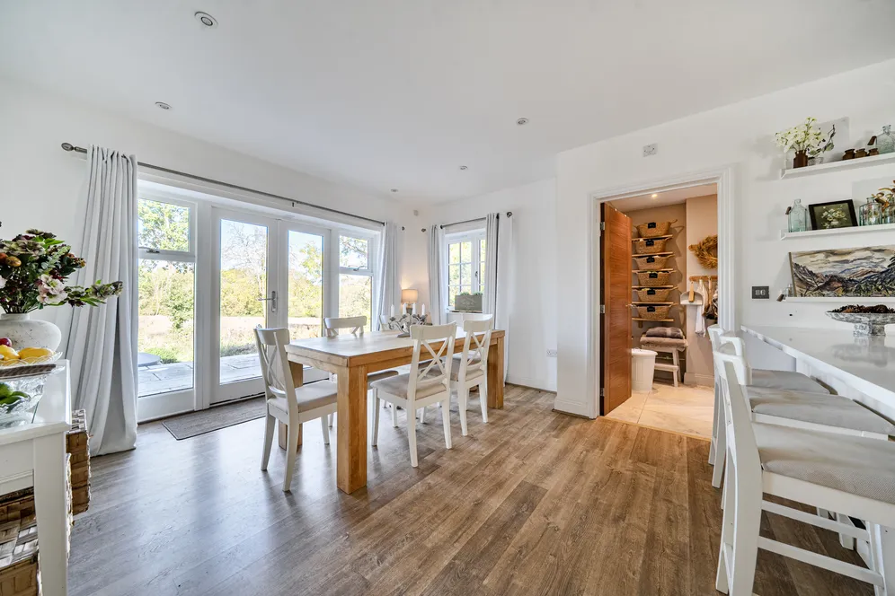 Oldfield Drive, Haywards Heath, RH17 photo 4