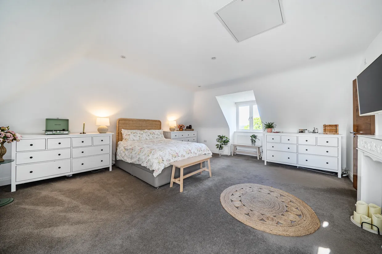 Oldfield Drive, Haywards Heath, RH17 photo 6