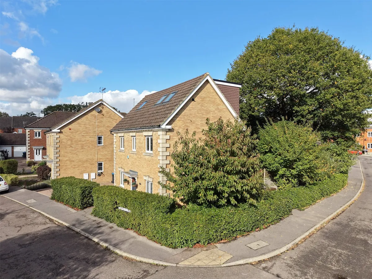 Juniper Close, Oxted, Surrey, RH8