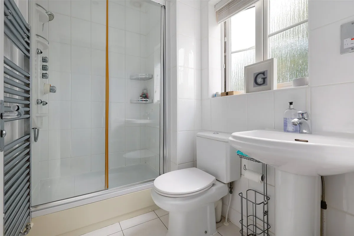 Juniper Close, Oxted, Surrey, RH8
