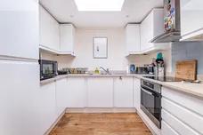 Church Road, Kingston Upon Thames, KT1 photo 2