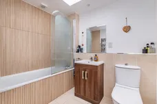 Church Road, Kingston Upon Thames, KT1 photo 5