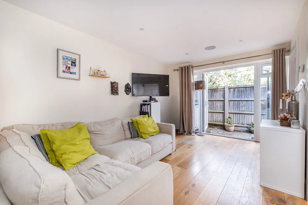 Church Road, Kingston Upon Thames, KT1 photo 8