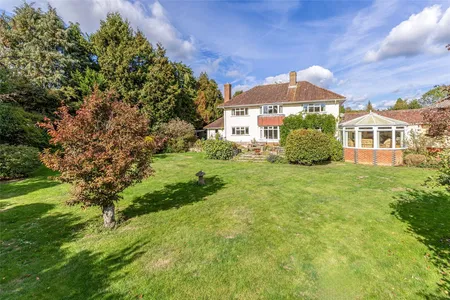 Petersfield Road, Midhurst, GU29