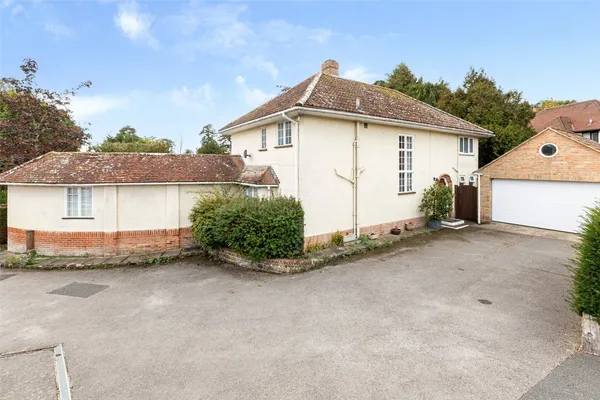 Petersfield Road, Midhurst, GU29 photo 11