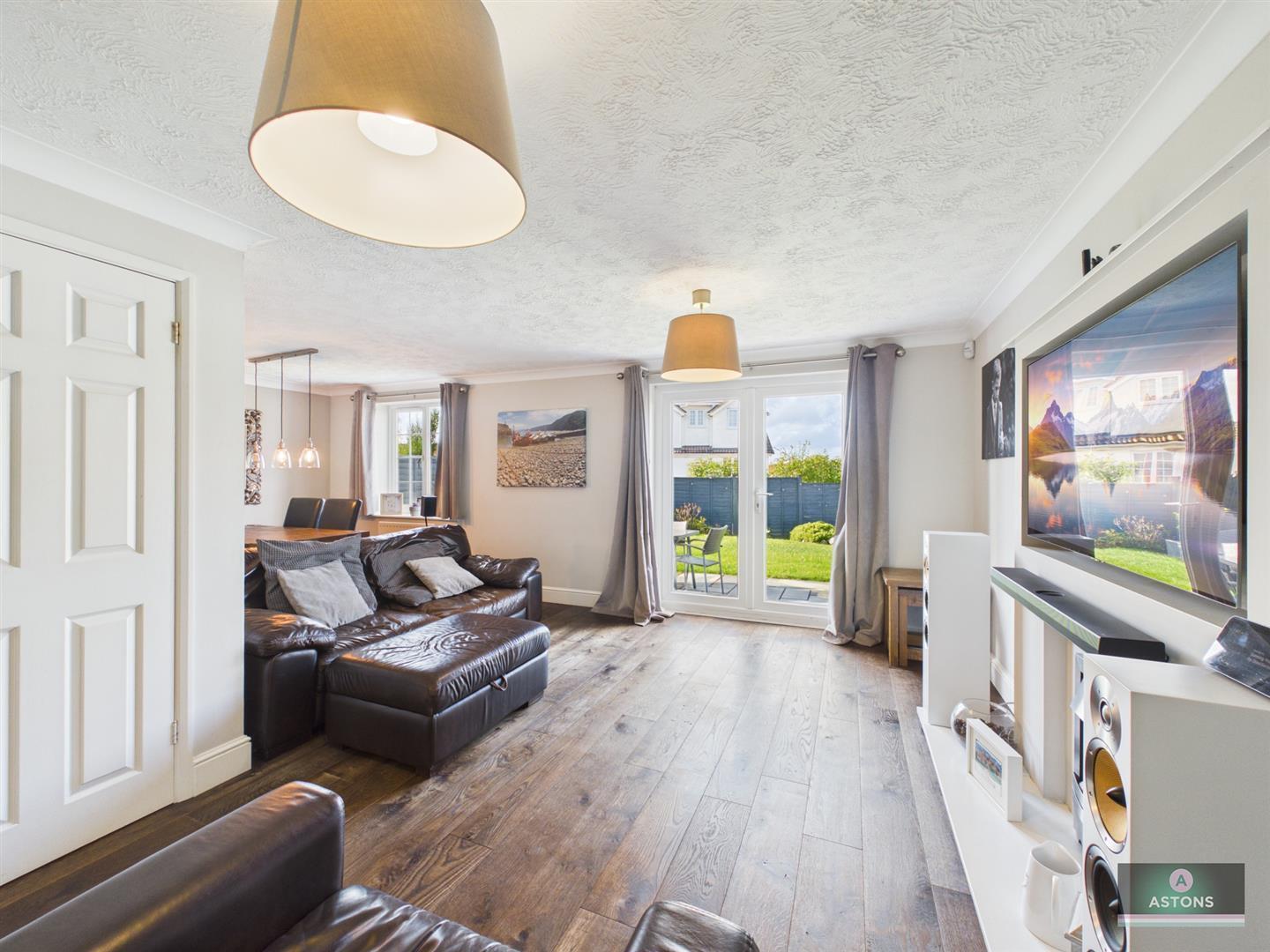 Harper Drive, Maidenbower, Crawley Image 7
