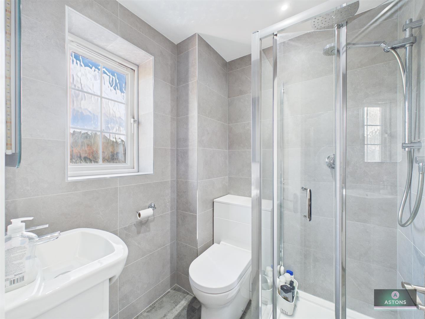 Harper Drive, Maidenbower, Crawley Image 13