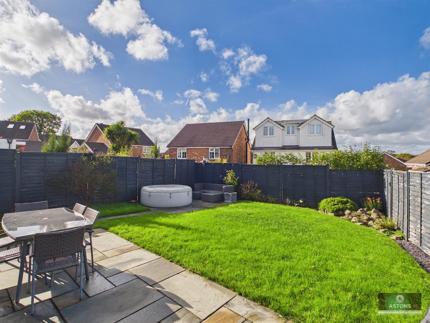 Harper Drive, Maidenbower, Crawley Image 19