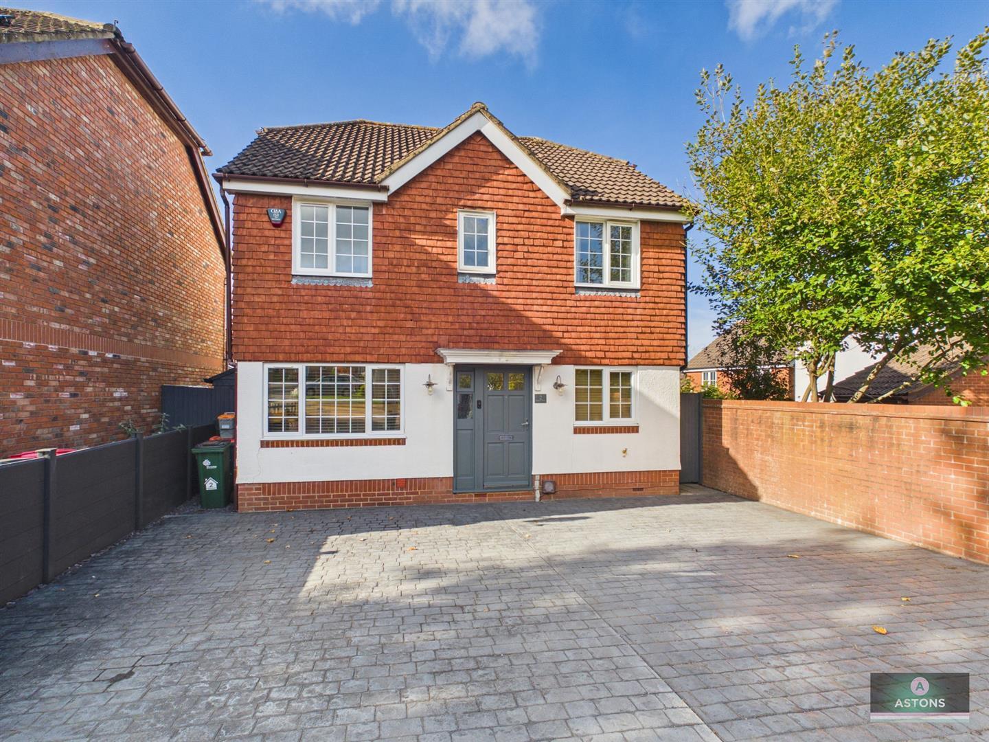 Harper Drive, Maidenbower, Crawley Image 22