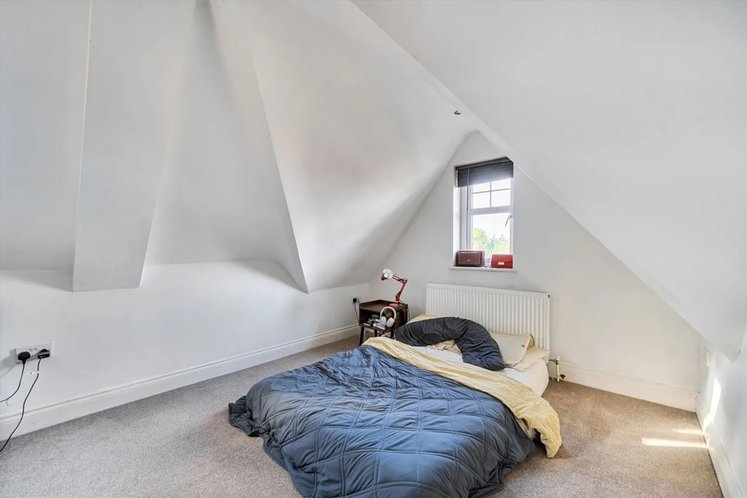 Hersham Road, Walton-On-Thames, KT12 photo 5