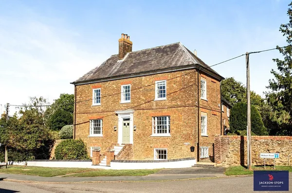 Watling Street, Little Brickhill, MK17 photo 1
